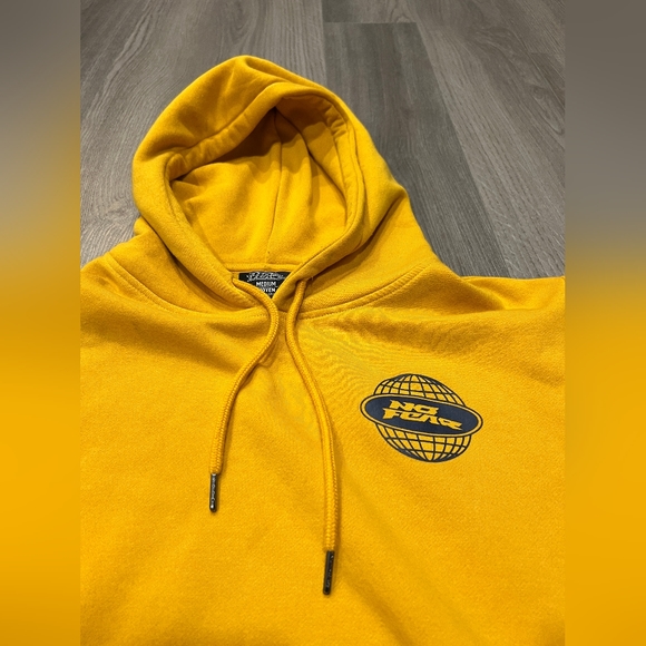 No Fear Hoodie Yellow Streetwear Sports Grunge Skate Men’s Size M Y2K - Picture 2 of 4
